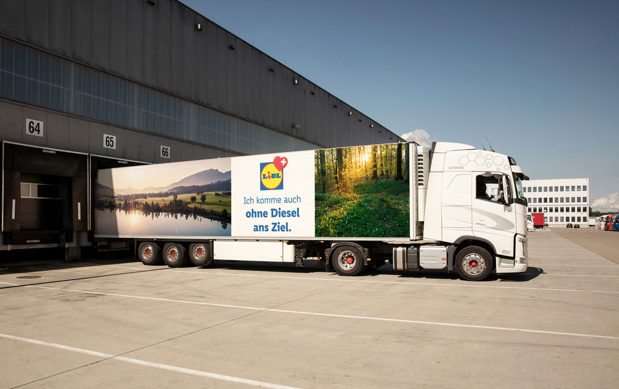 Lidl Suisse met en service ses premiers camions au biogaz